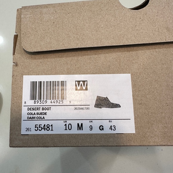 Clarks Cola Suede Desert Boots - Picture 3 of 5